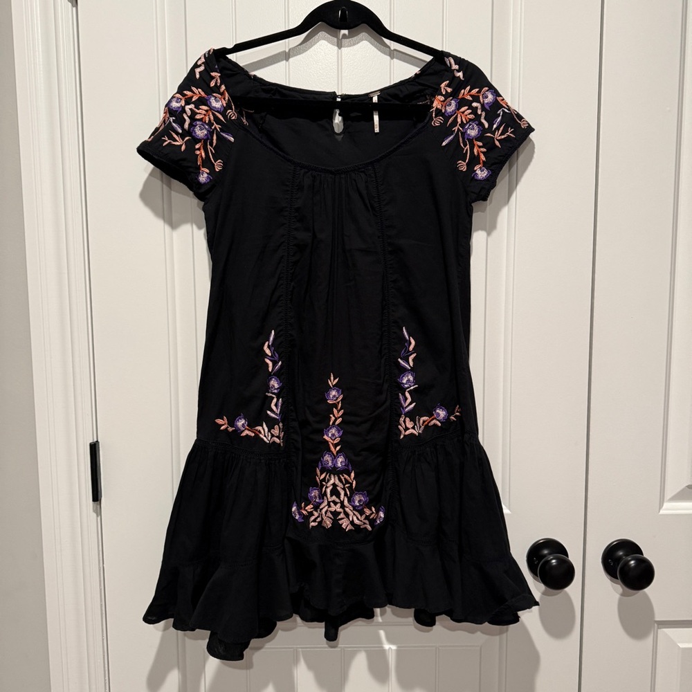 Free People Boho Black Floral Embroidered Off Shoulder Dress - Picture 2 of 12